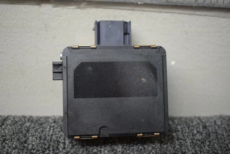 AUDI Q7 2013-2015 SENSOR DE PUNTO CIEGO FABRICANTE DE EQUIPOS ORIGINALES Foto 4 de 4