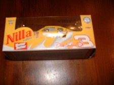 Action Dale Earnhardt Jr 3 Nilla Wafers Nutter Butter 2002 Nascar Diecast 1:64