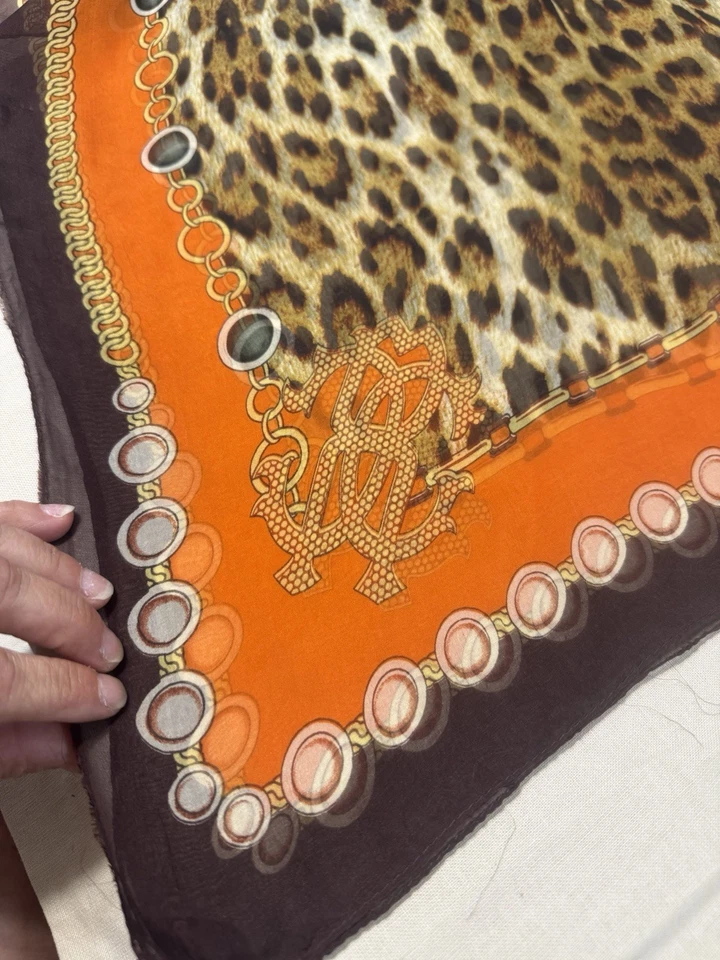 Raro Roberto Cavalli De Colección Estampado Animal Logo Seda Bufanda Envolvente Mantón 68x26 Foto 4 de 4