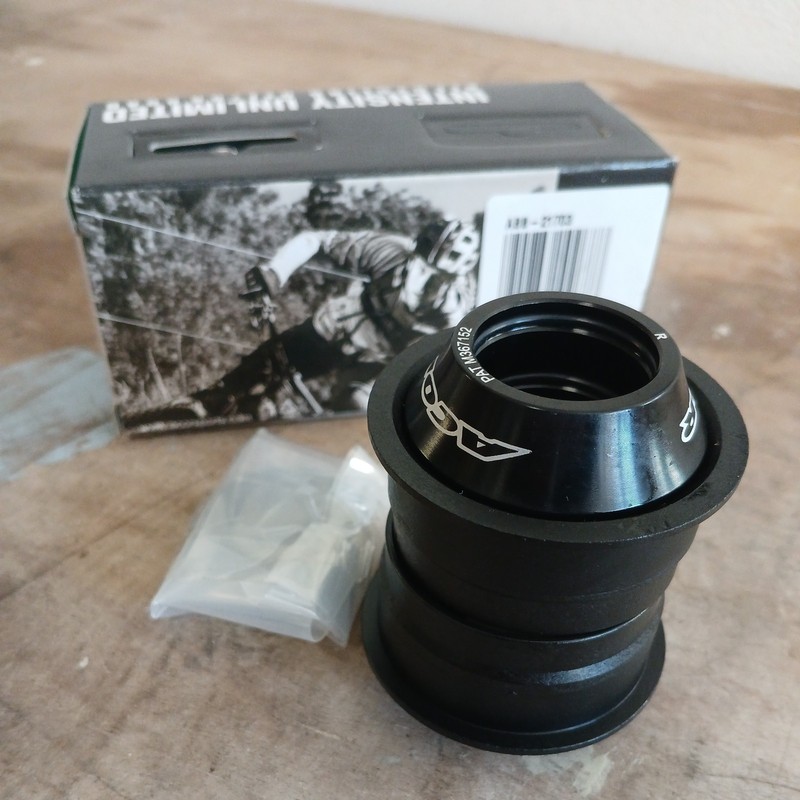 Acor/Sram Press Fit Bottom Bracket : PF30 24/22mm For 68/73 - sram/truvativ- new