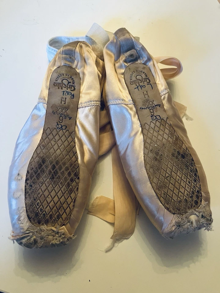 Ballettschuhe Ballett Spitzenschuhe Grishko Gr. 6 XXX zertanzt/ Deko/ Anfänger - Bild 2 von 2