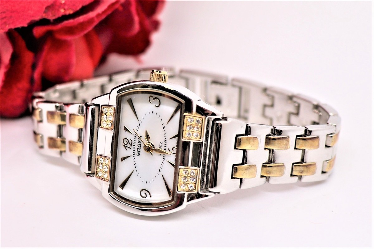 Vtg GRUEN Ladies Watch Mother Of Pearl Crystal Accent Silver Tone 7\