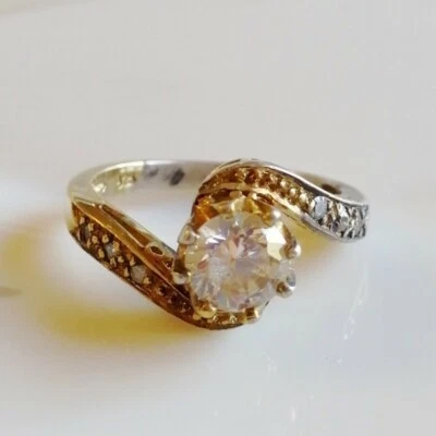 Belle bague en argent massif 925 avec zircon taillée 53/54 - Photo 1/4