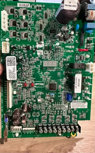 Emerson D157254P01 Furnace Control Board 50V44-495-02