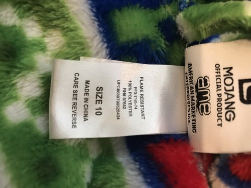 Kids Minecraft Plush Robe 10 Soft Minky Fabric Robe - Picture 6 of 7