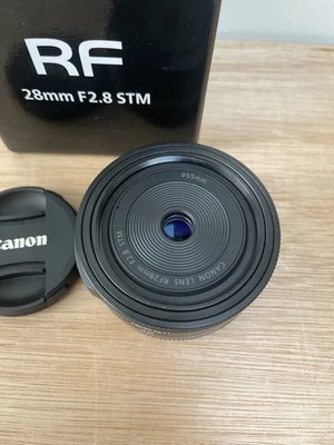 Canon RF 28mm f/2.8 STM Lens - Image 1 of 4