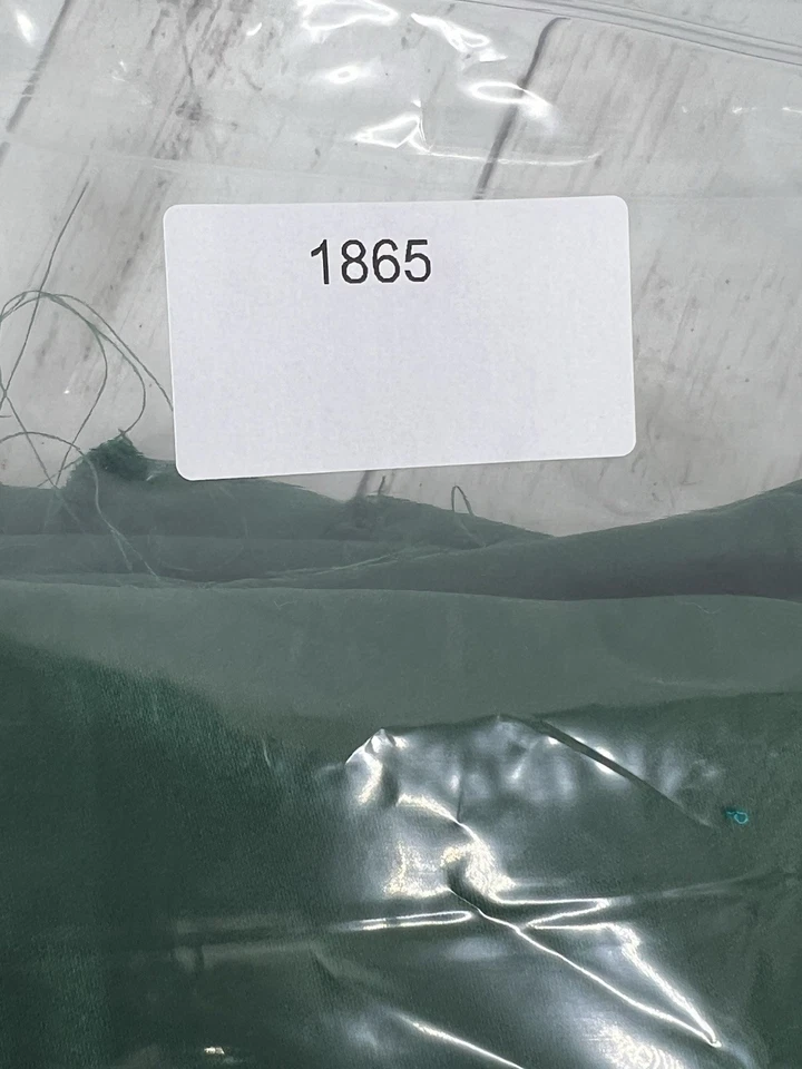 Dark Green Satin Feel Polyester Blend Fabric 4 Yards 58" Wide Unbranded Woven - Image 4 of 4