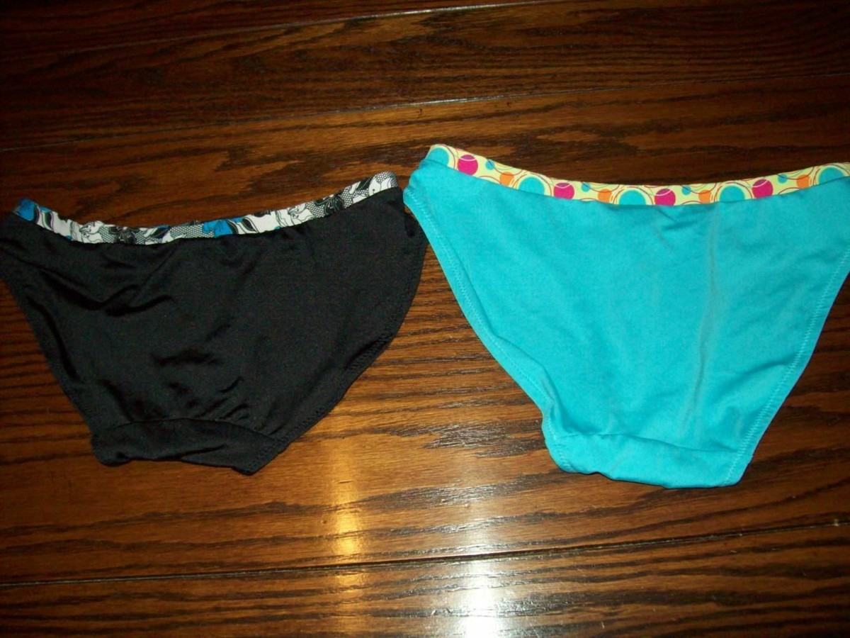 NWT 2 PAIRS SOPHIE B BIKINI PRINT WAIST PANTIES POLY /SPANDEX