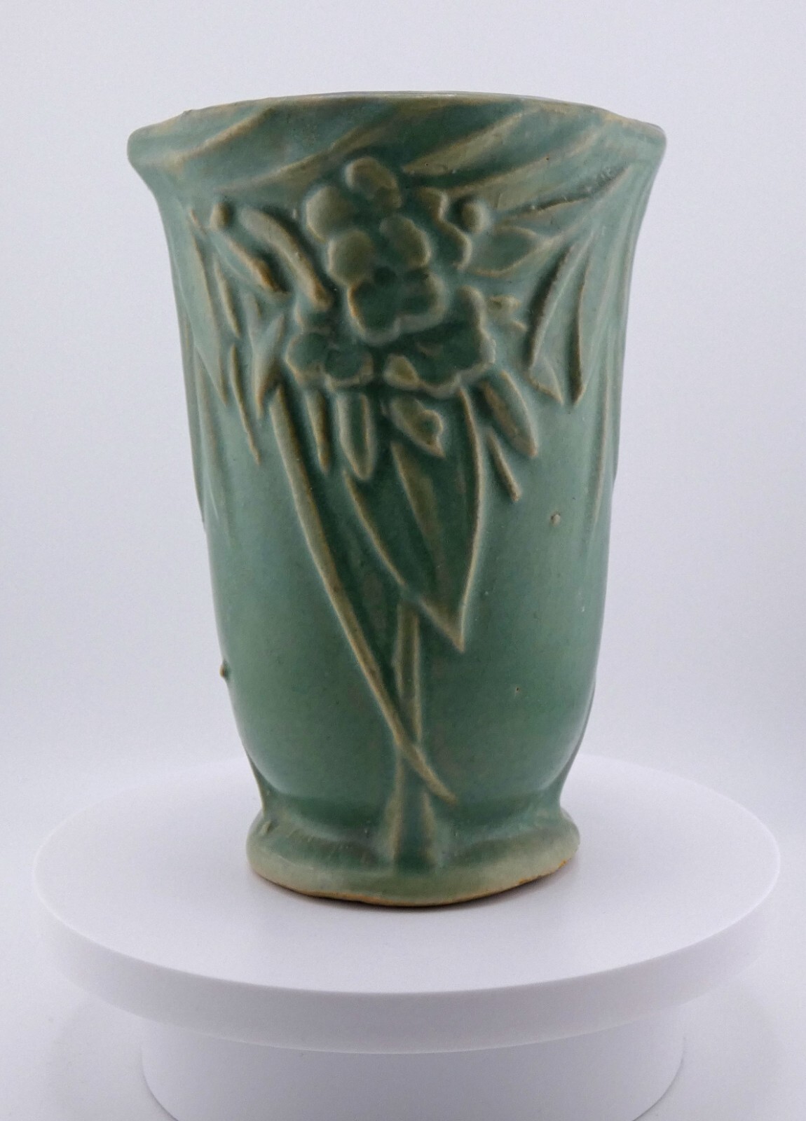 Antique Vintage McCoy HTF Matte Green Art Pottery Vase Berries Leaves 1910-1930