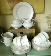 ROYAL DOULTON TEA SET  LACE POINT 21 Piece BONE CHINA WHITE PLATINUM GILDING