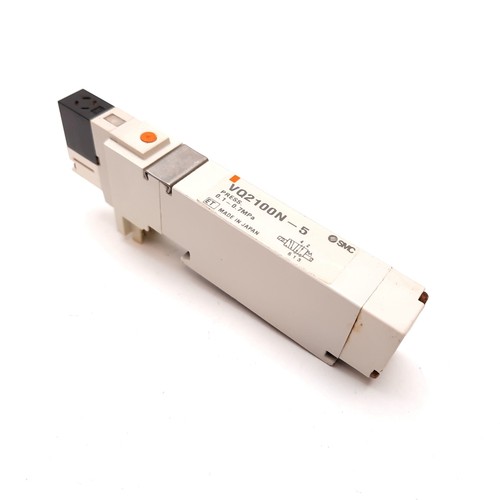 SMC VQ2100N-5 Solenoid Valve, 2-Position 5-Port, 24VDC 1W, 0.1-0.7MPa
