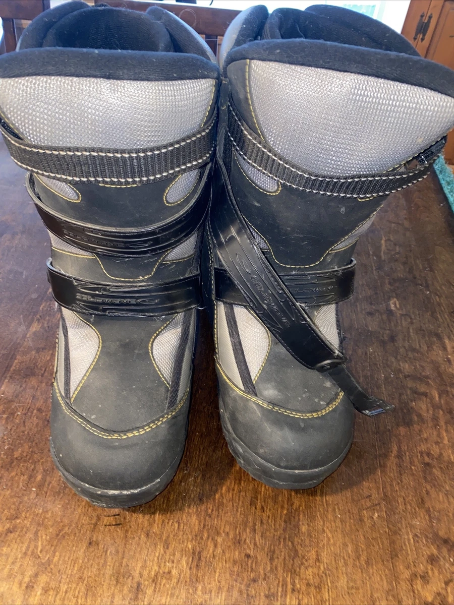 Boys snowmobile deals boots