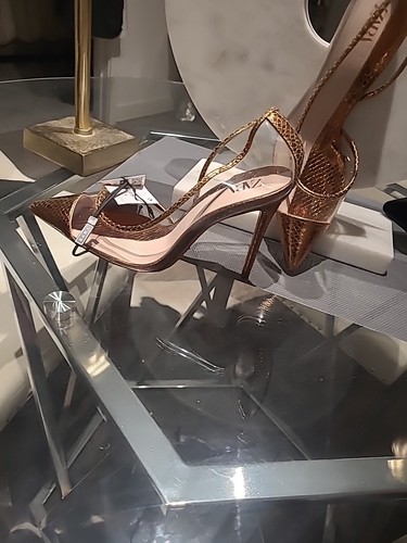 Zara Womens Clear And Gold Stilletos 9 US 40EU NWT - Picture 7 of 10