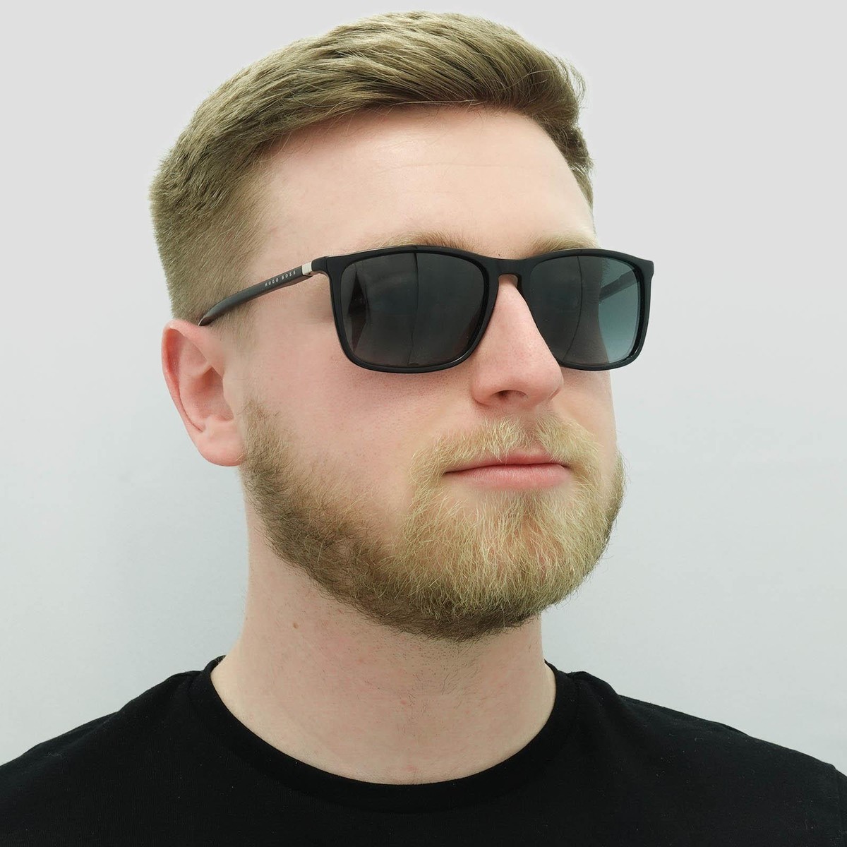 Hugo Boss Sonnenbrille BOSS 0665/S/IT 807 9O Schwarz Dunkelgrau