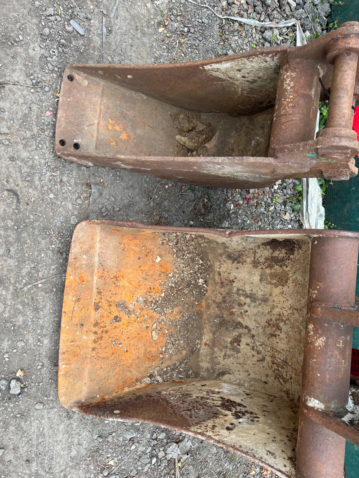 Digger Bucket 300mm Pin 45mm Dipper 165mm Centre 220mm Suit 8ton+ (4