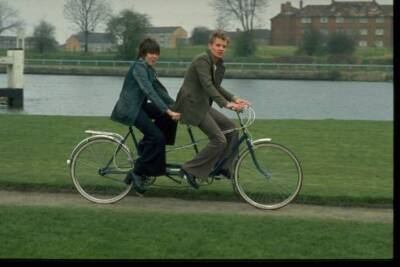 Actors David Parfitt and Robin Davies in And Mother Makes Five 1976 TV OLD PHOTO