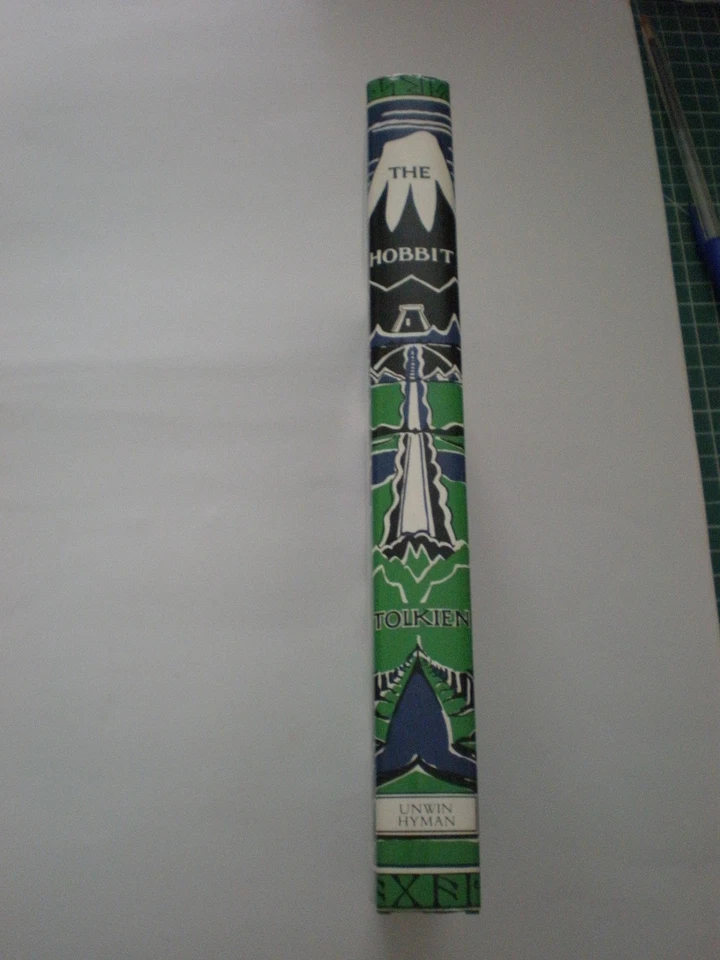 JRR Tolkien - The Hobbit, Hb, Unwin Hyman, 4th Edn 7th Imp, 1990 - Image 2 of 4