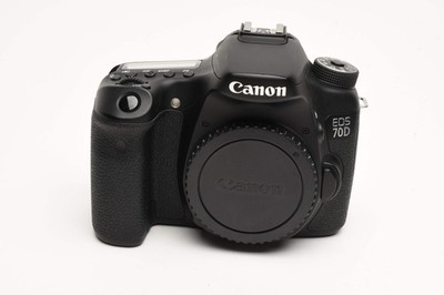 Canon EOS 70D DSLR Body w/batt, charger, strap, Only 2350 Acts, Low use!