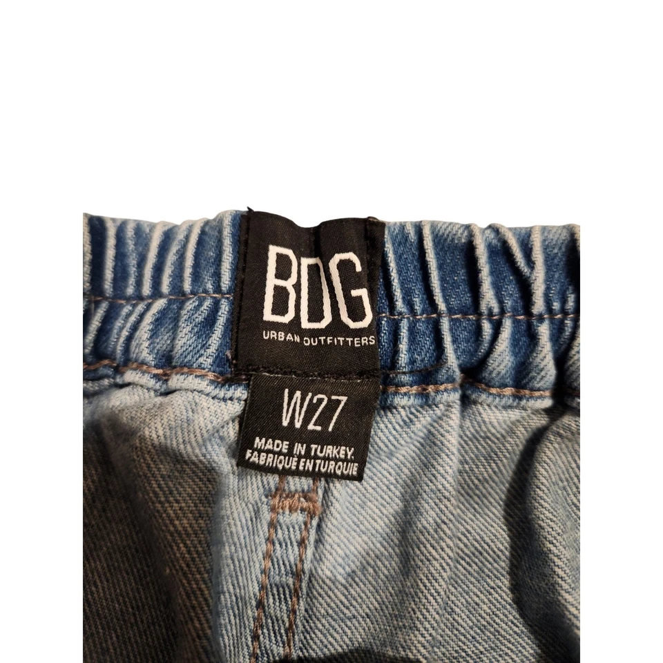 Calça jogger BDG Urban Outfitters jeans feminina tamanho 27 lavagem leve casual - Imagem 2 de 2