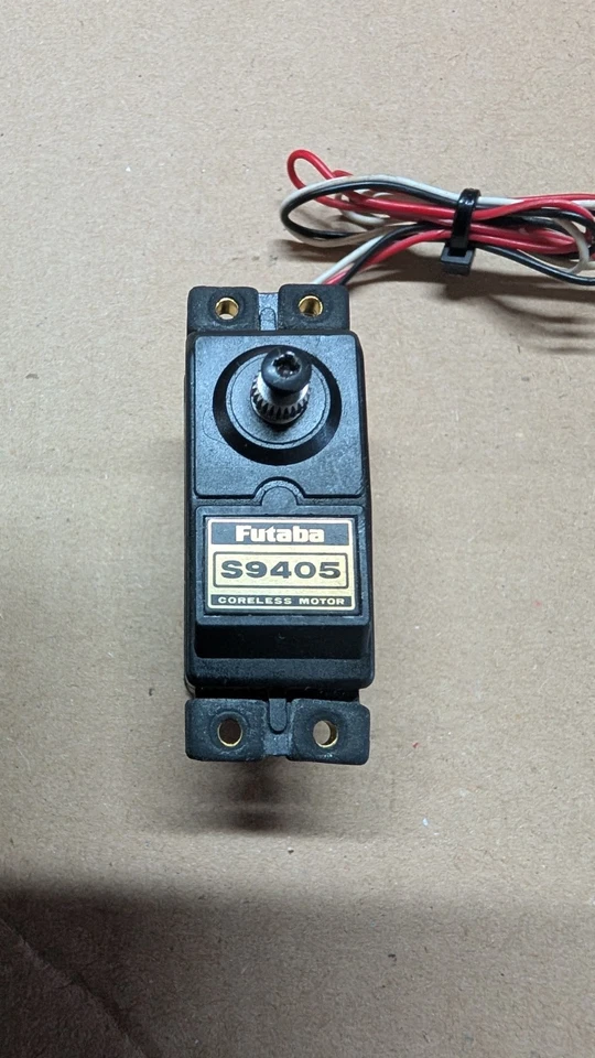 orig. Robbe Futaba Servo 9405  , gebraucht , die Funktion ist Top / Kein Import - Bild 4 von 4