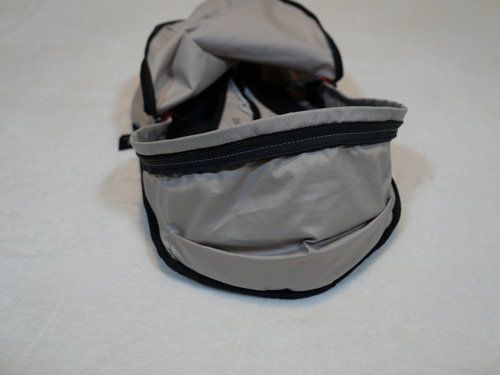 Bellroy Lite Lightweight Performance Daypack Back… - image 3