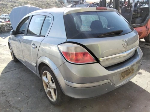 13206754 Caja Reles/Fusibles para OPEL ASTRA H BERLINA Cosmo 2004 1774684 - Imagen 8 de 9