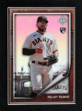 2022 Topps Transcendent Collection 8/50 Heliot Ramos (Fielding) #18 1cc7