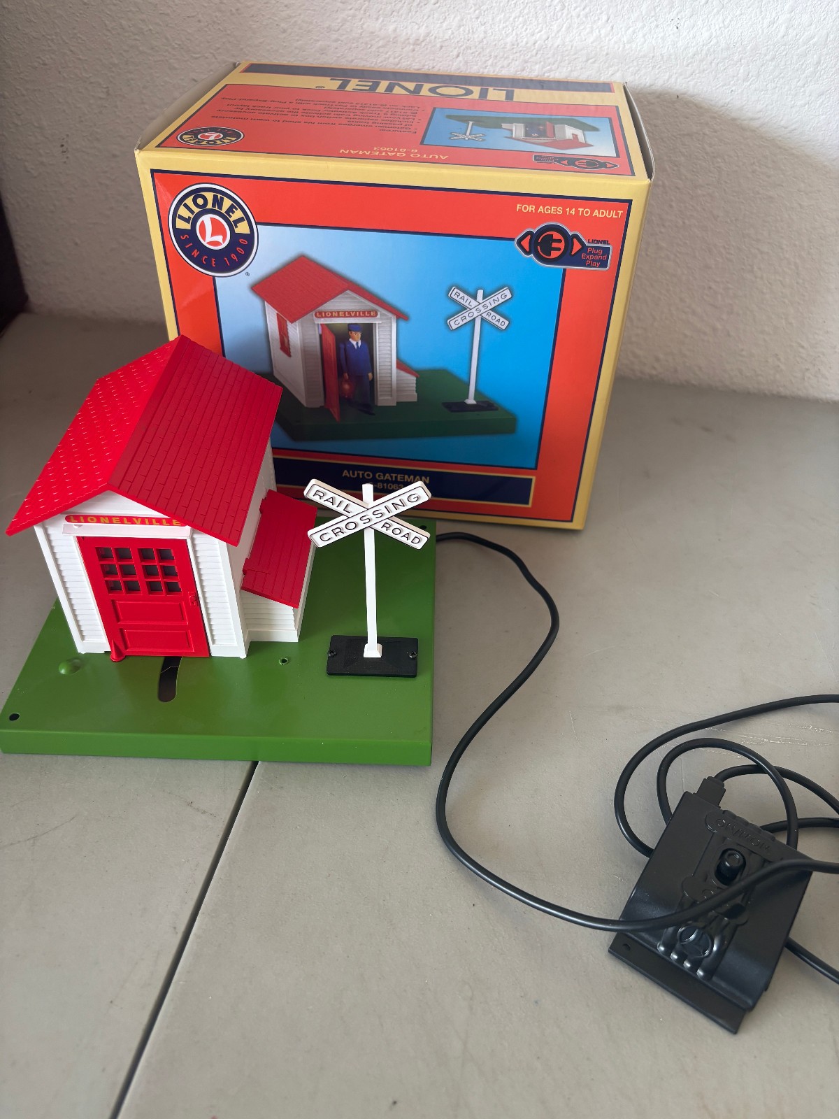 Click here to see eBay Auction