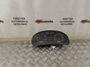 VW PASSAT B5 3B2 Kombiinstrument 3B1919880C 110008920024 1.90 Diesel 31582580