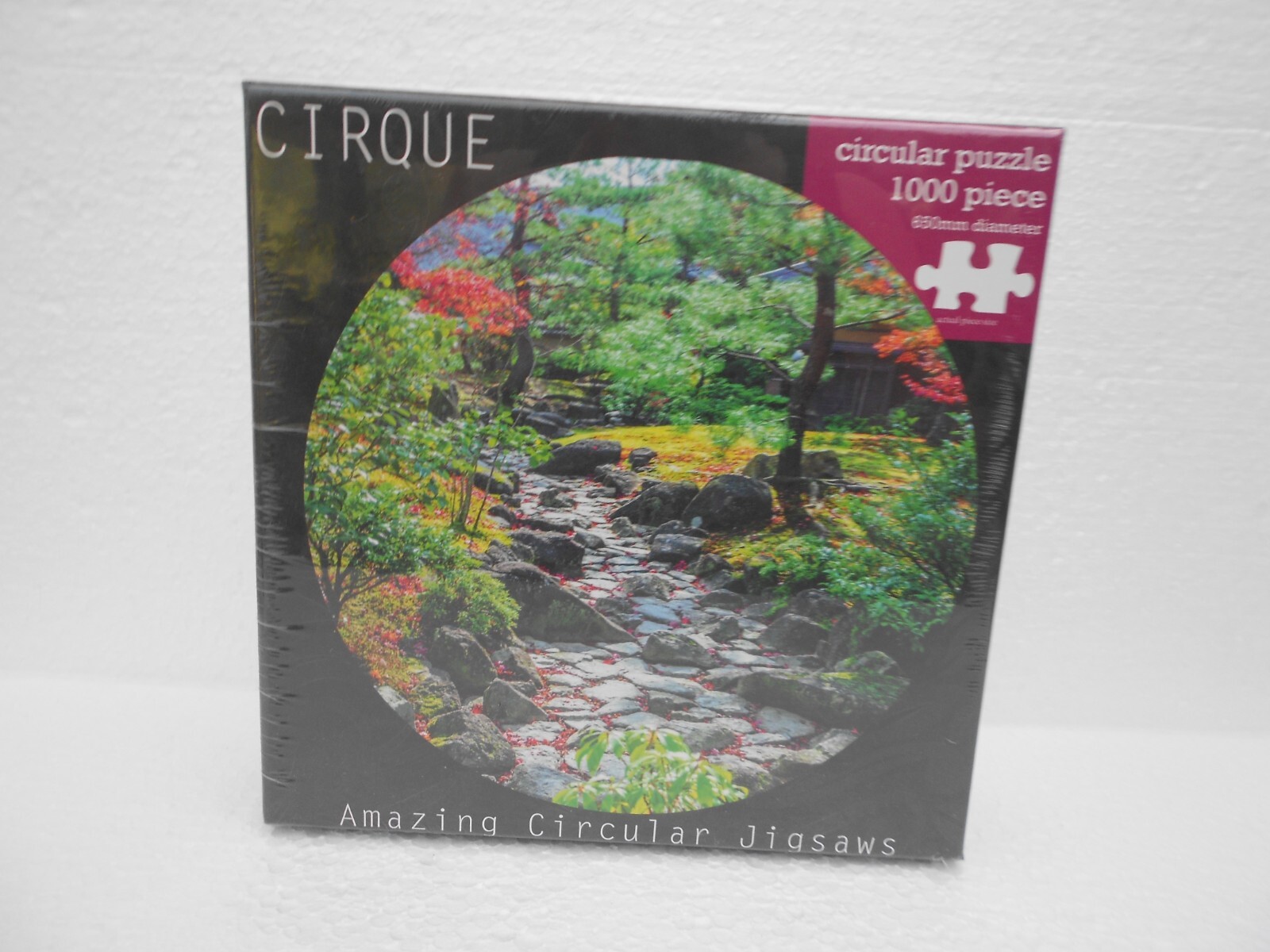 1000 Piece Circular Jigsaw Puzzle ~ Cirque ~ Robert Frederick ~ New & Sealed