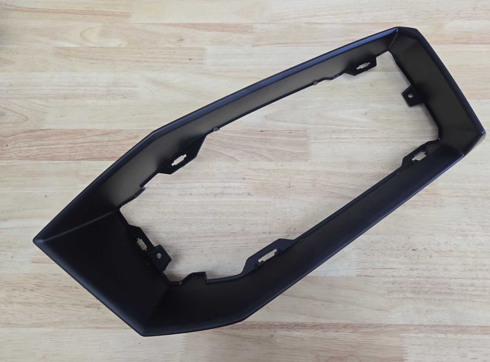  470807833 Brand New LAMBORGHINI AVENTADOR LP700-4 TRIM FOR BUMER REAR LH, STD