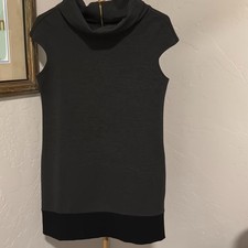 Express Gray Shift Dress Size Small Cowl Neck Cap Sleeves Zip Back Pockets
