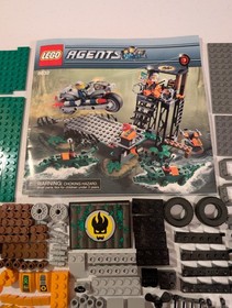 Lego Set 8632 Agents Mission 2: Swamp Raid 100% complete