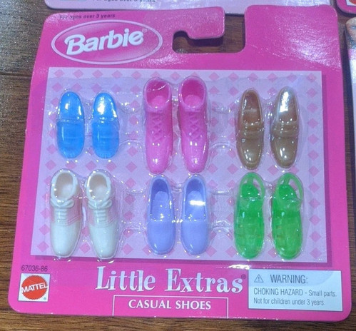 Vintage 1999 / 2000 Mattel Barbie Little Extras Shoes Hangers Accessories & More - Picture 5 of 8