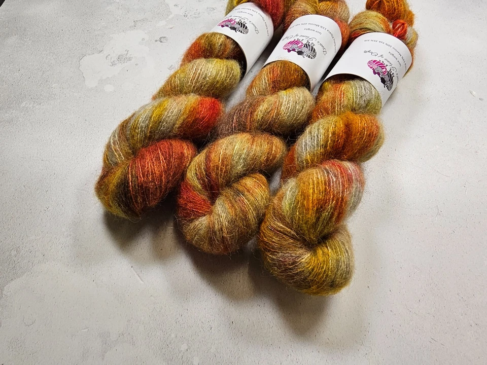 Yak Cloud Garn, Spitzengewicht, 50 G, BONFIRE KISS - Bild 2 von 4