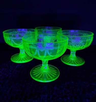 ANCHOR HOCKING Cameo Ballerina URANIUM Green Depression Glass Sherbets-Set 4