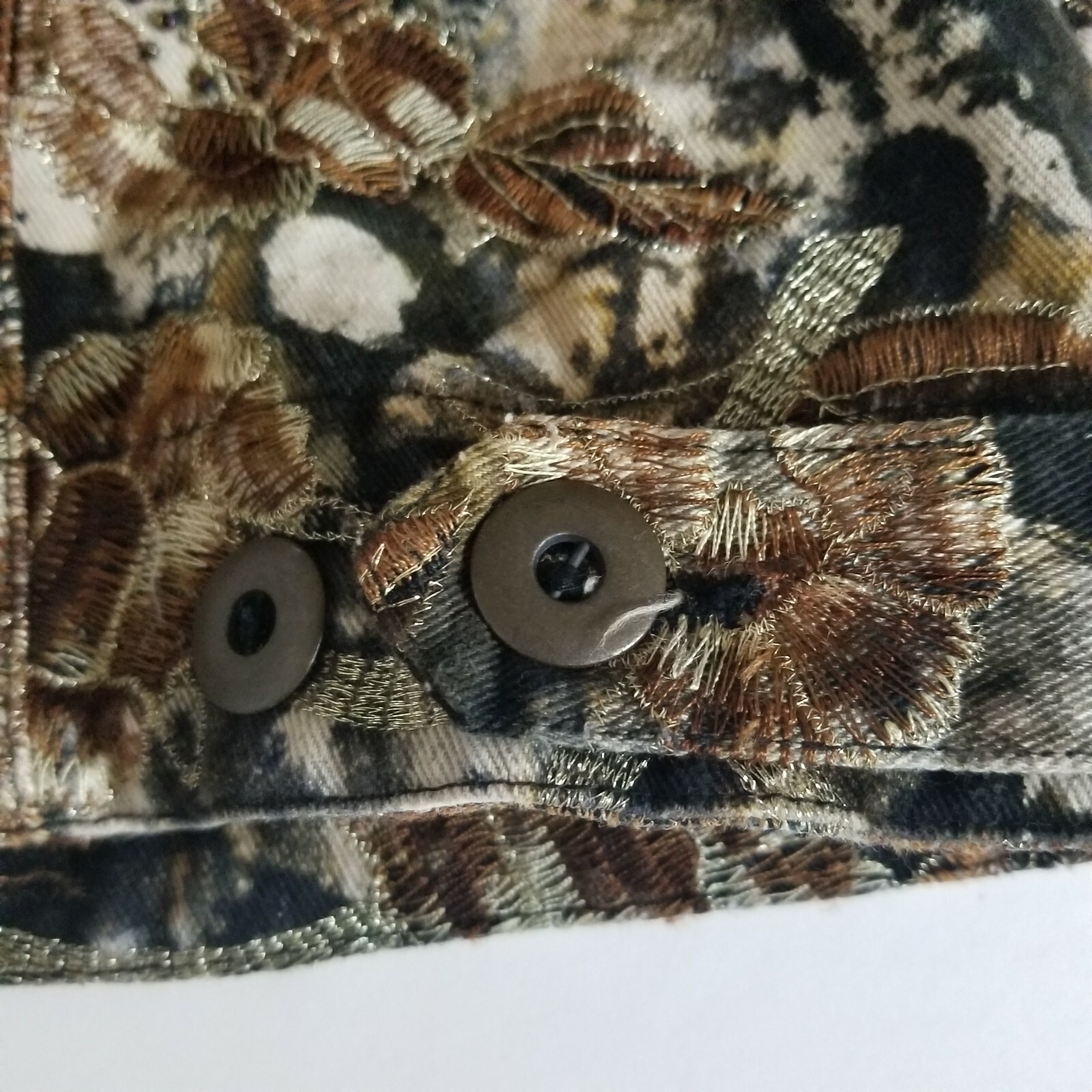 Chico's Design Button Jacket Embroidered Leaves F… - image 10