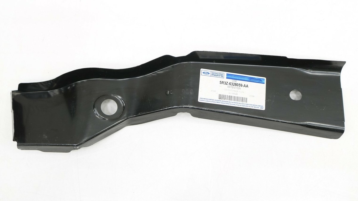 NEW OEM Ford Rear Quarter Panel Lower Extension Left 5R3Z6328059AA NEW OEM Ford Rear Quarter Panel Lower Extension Left 5R3Z6328059AA
