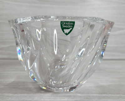Orrefors Sweden Art Glass Green Label - Zenith Patter - Crystal Bowl