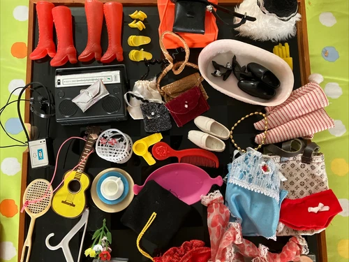Vintages 80s Barbie Clothes And Accessories