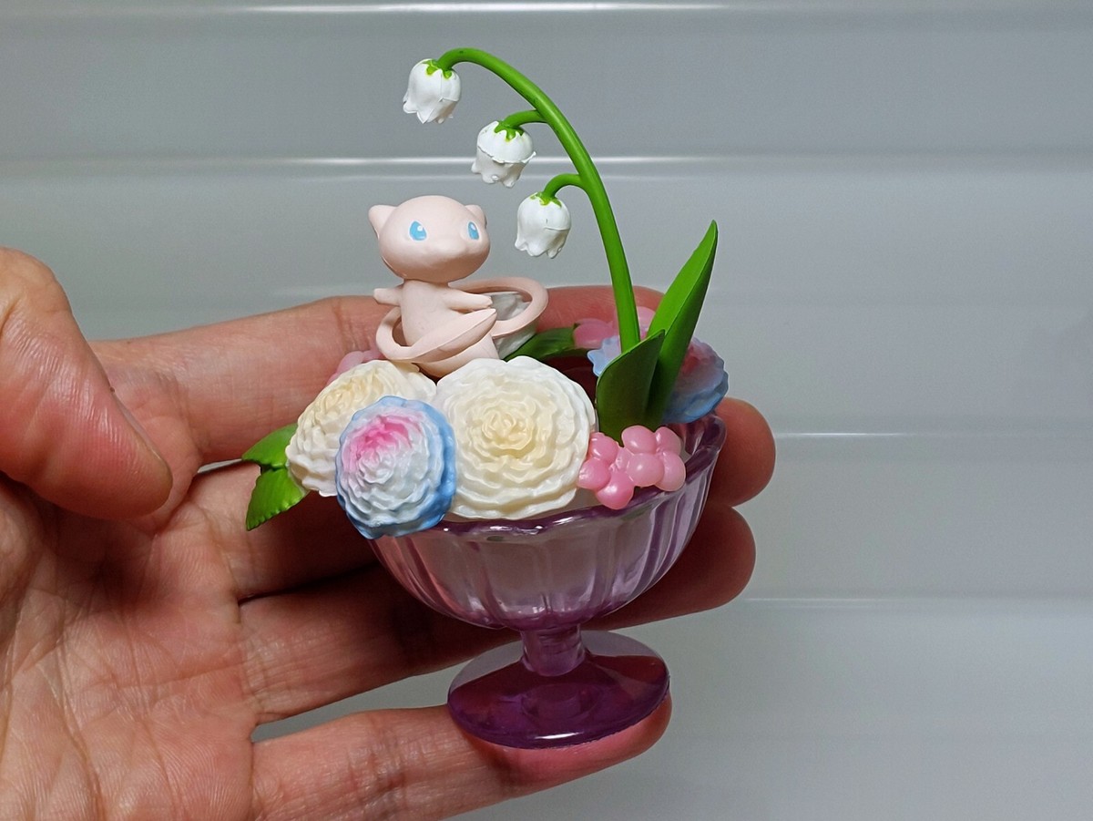 Mew Pokemon Floral Cup Collection Figure RE-MENT 2018 Toy Japan