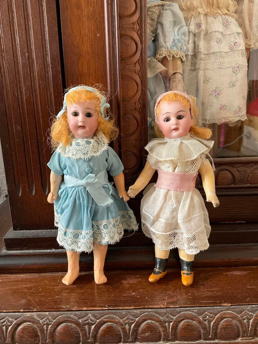 REPRODUCTION D'UN MODÈLE De Robe Pour Poupée Ancienne Grande Et Fine