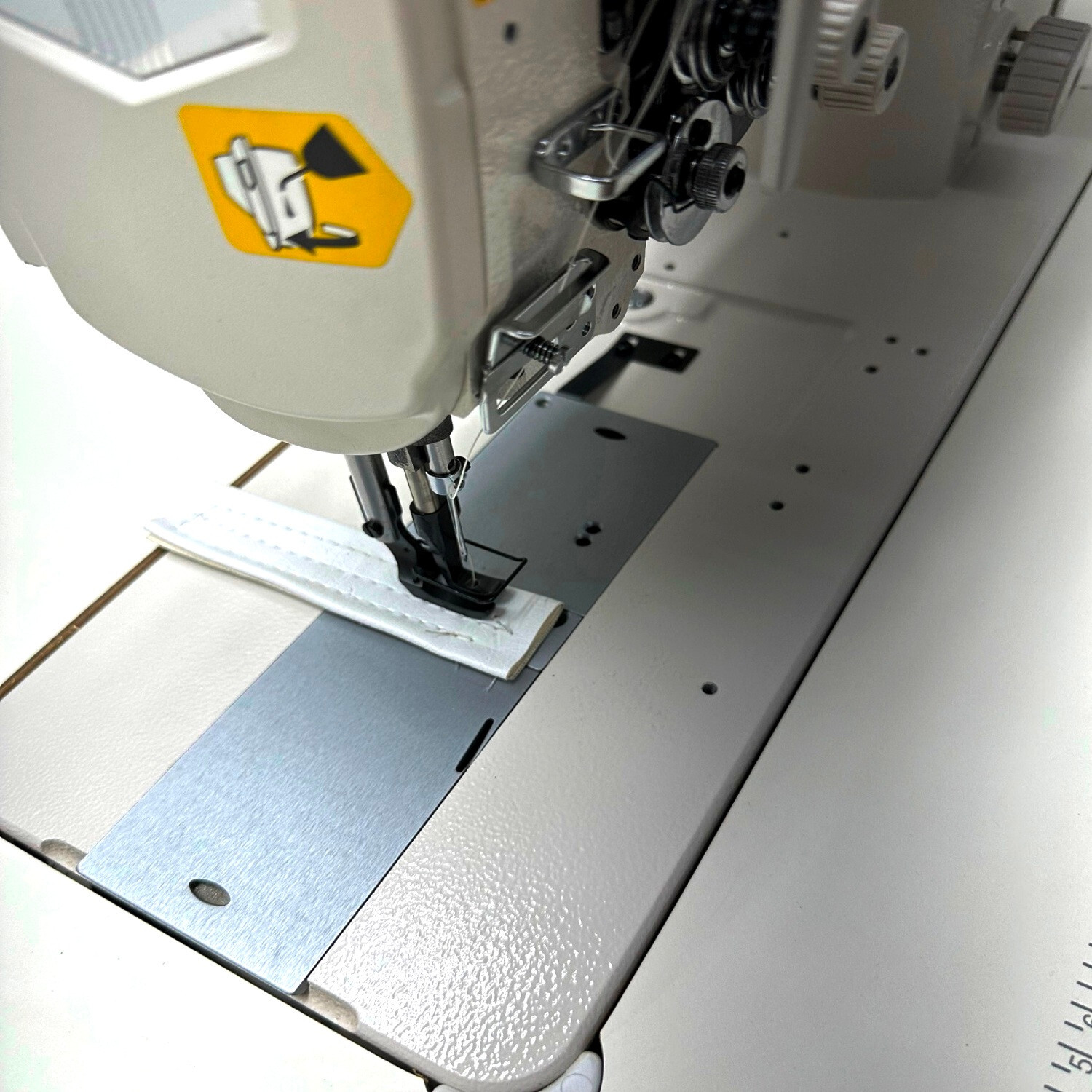 Juki LU1508N Heavy Duty UnisonFeed Walking Foot Sewing Machine eBay