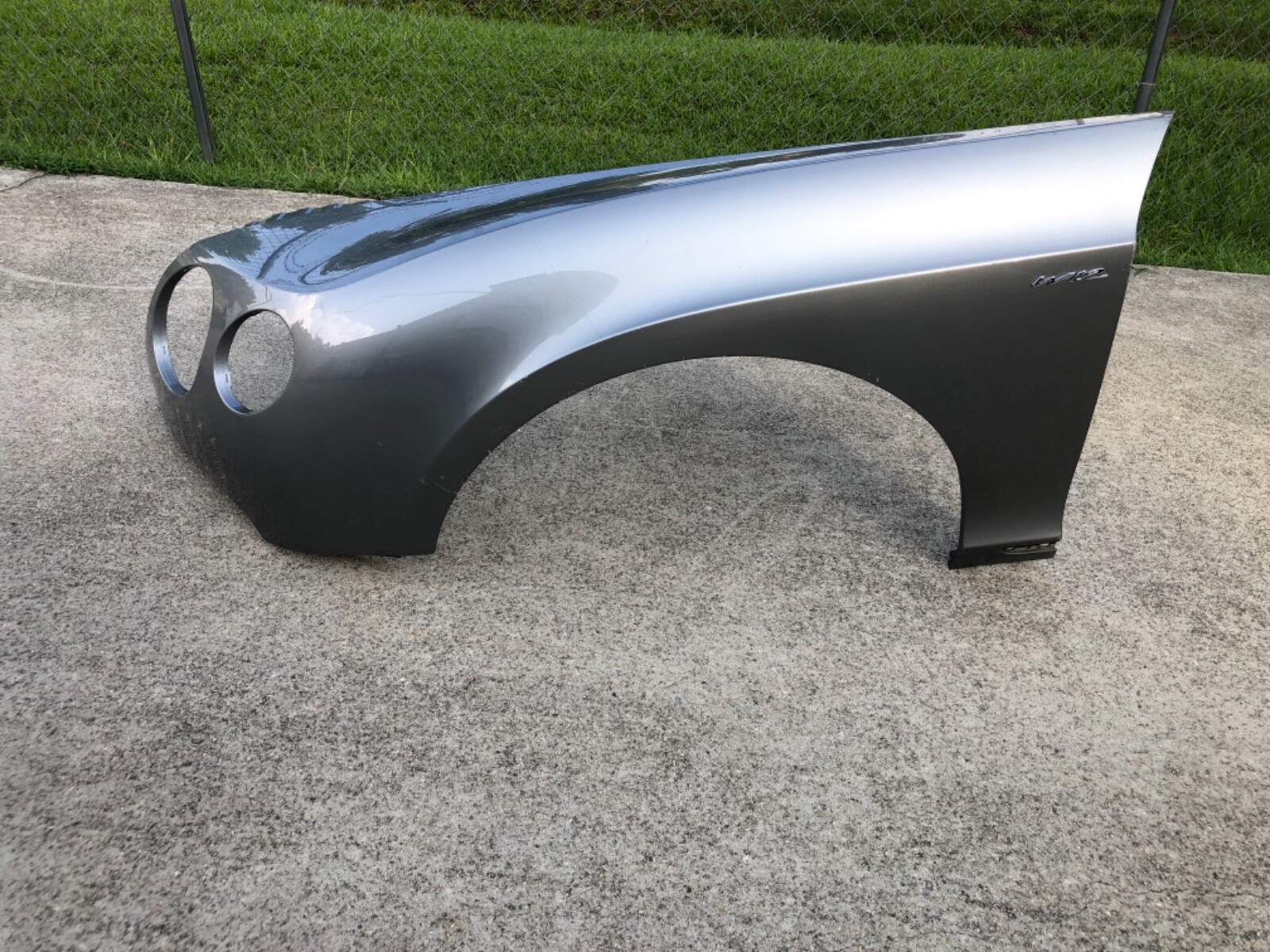 2012 - 2015 Bentley GTC left / driver side fender 3W8821021AM NO SHIPPING 