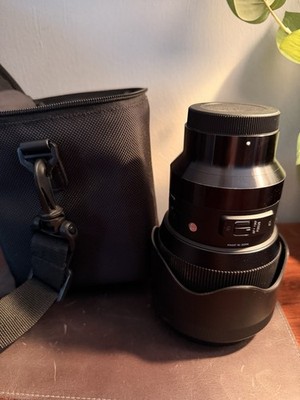 Sigma Art 85mm f/1.4 DG HSM Lens for Sony E Mount With Case - Great Condition