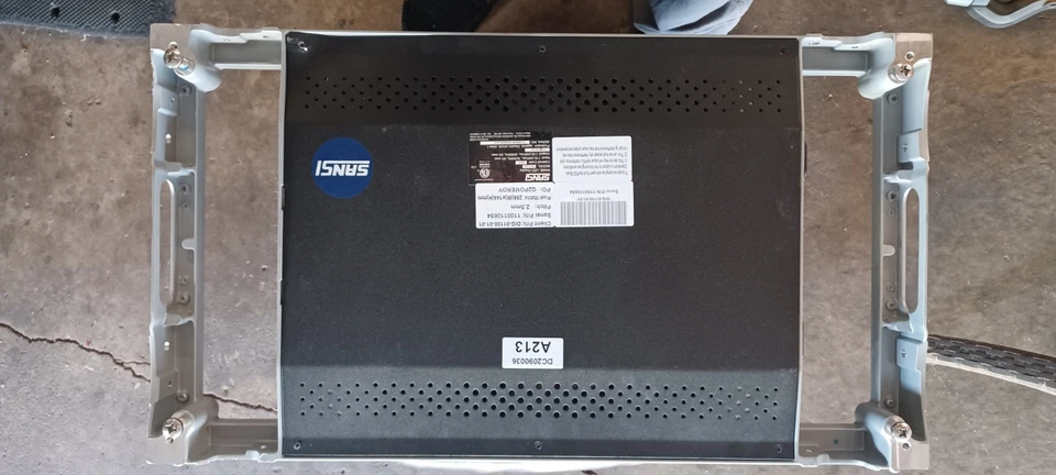 Paso SansiPixel 2,5 mm entrada/potencia 110-240 VCA, 50/60 Foto 3 de 4