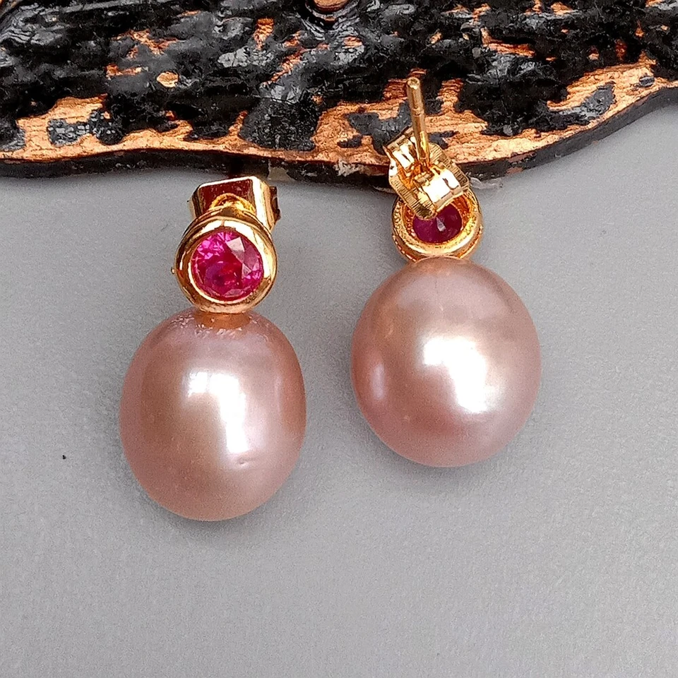 Aretes pavé de diamantes de imitación fucsia de perlas moradas cultivadas de agua dulce Foto 4 de 4