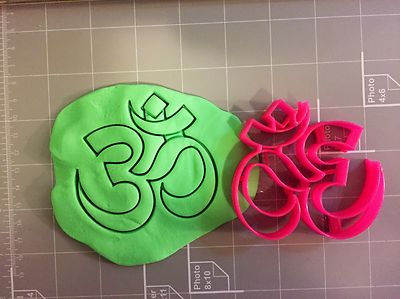 Om//AUM Hindu Sign Cookie Cutter