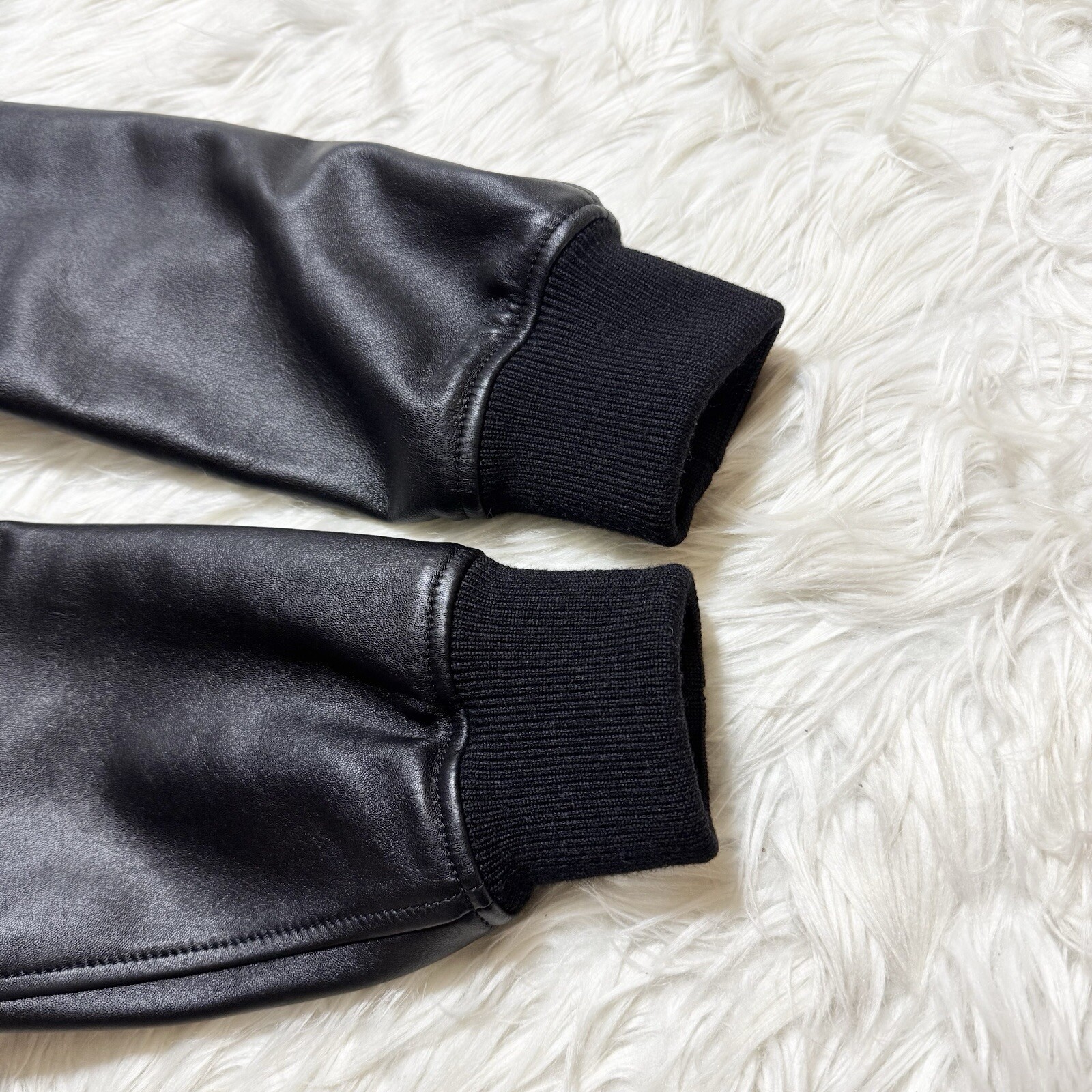 Authentic Great condition Givenchy round star lea… - image 13