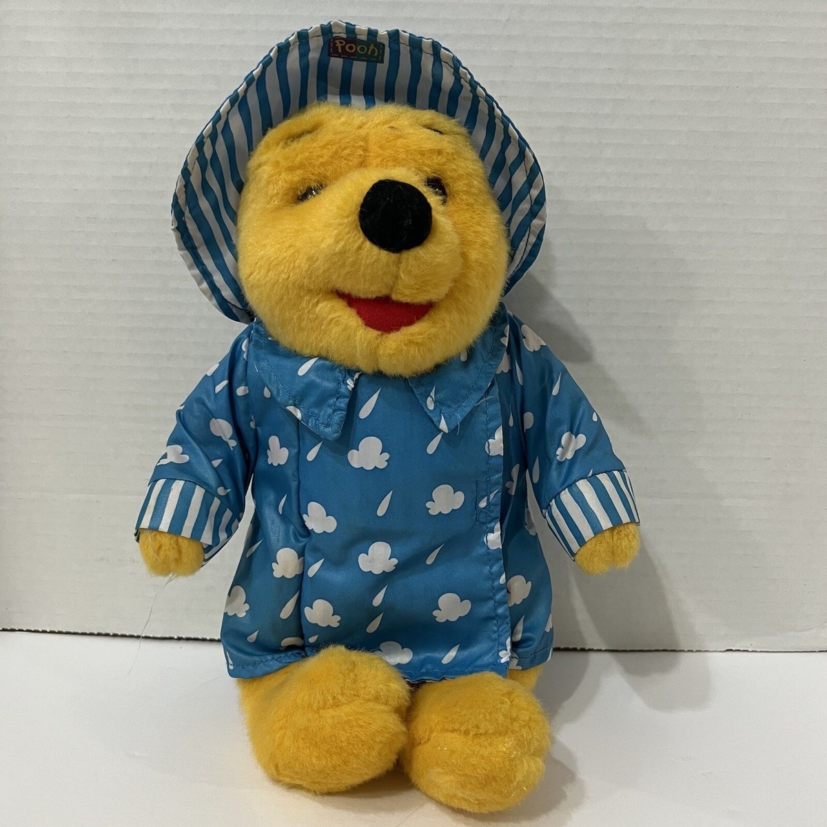 Winnie the Pooh 12” Mattel 1995 Plush Pooh's Colorful Rainy Day